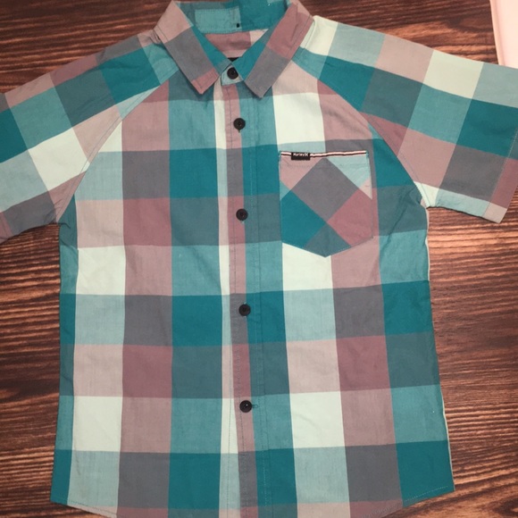 Hurley Other - HURLEY Boys Button-Down Short-Sleeve Shirt, 7